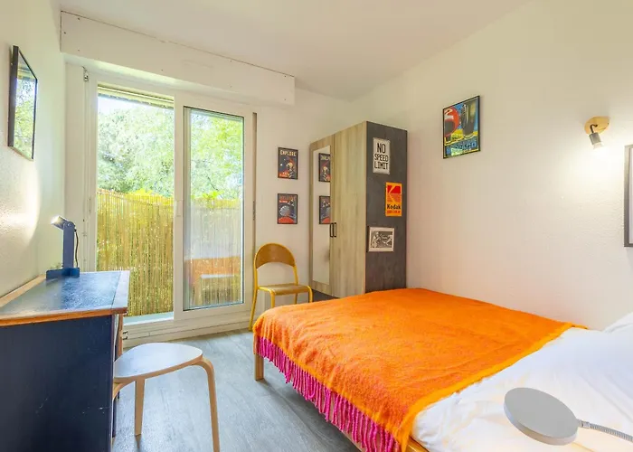 Апартаменти Le Cozy Corner - T3 & Terrasse *